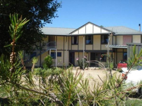 Alpzview Guesthouse